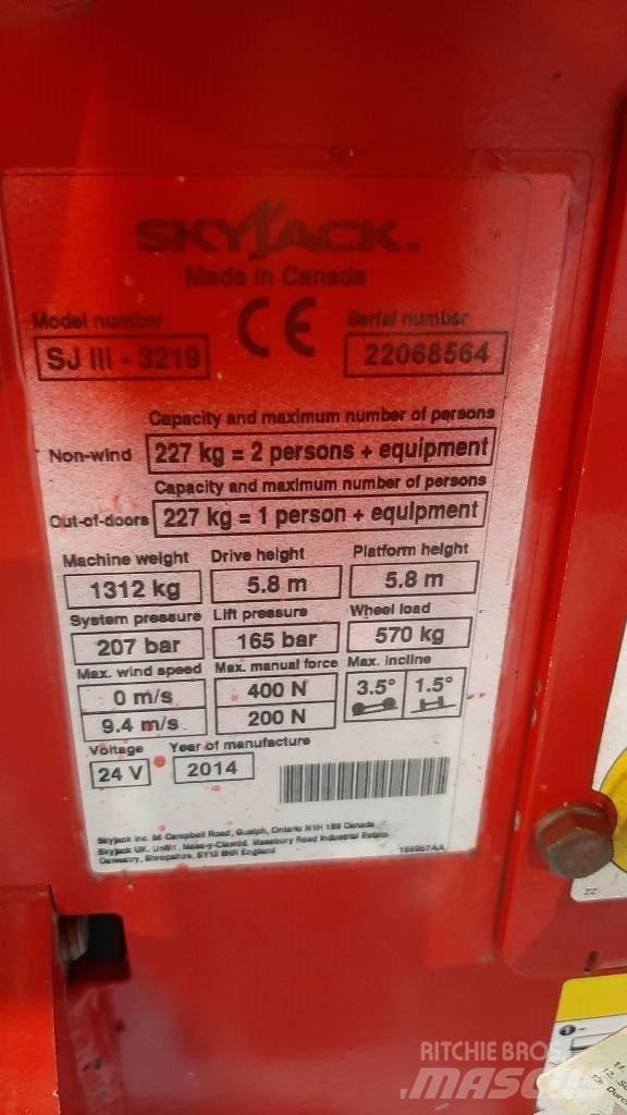 SkyJack SJIII 3219 Šķerveida pacēlāji