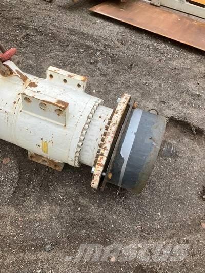 IHC System S40 Hidrauliskie pāļu āmuri