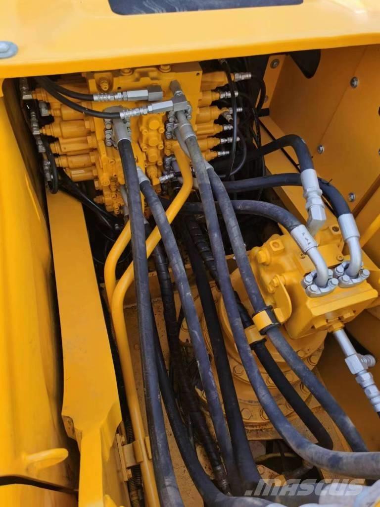 Komatsu PC 220-7 Kāpurķēžu ekskavatori