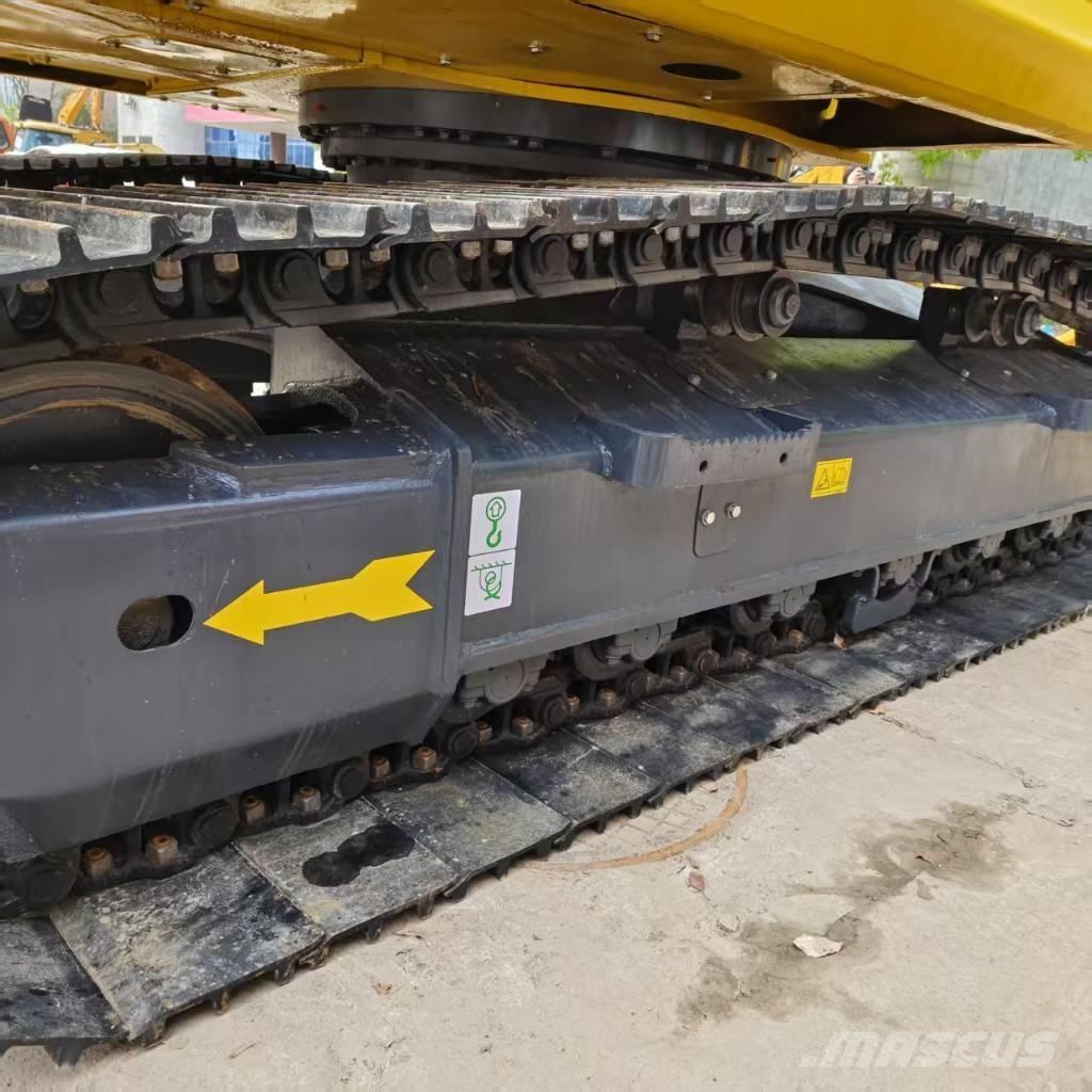 Komatsu PC 200-8 Kāpurķēžu ekskavatori
