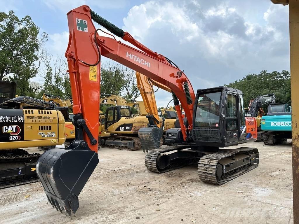Hitachi ZX120 Kāpurķēžu ekskavatori