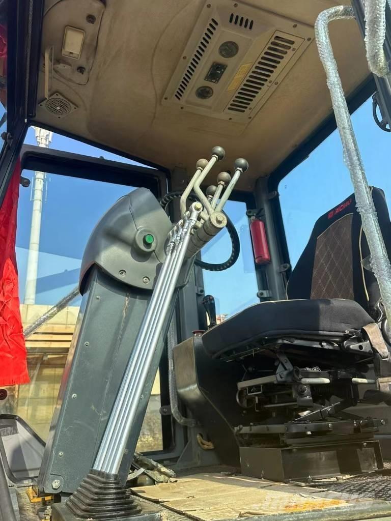 XCMG GR 2153 Greideri