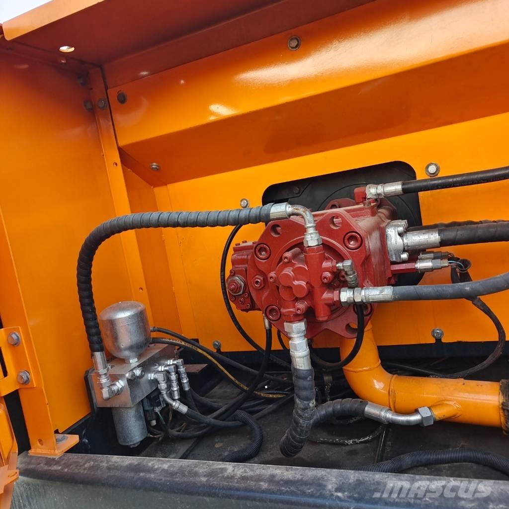 Hyundai 305 LC-9T Kāpurķēžu ekskavatori