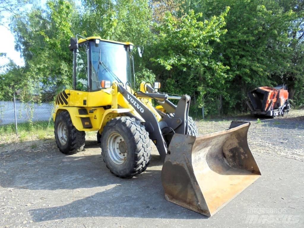 Volvo L 30 B-Z/X Iekrāvēji uz riteņiem