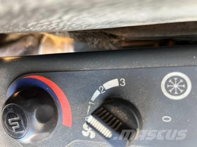 Komatsu PC 75 R Vidēja lieluma ekskavatori 7 t - 12 t