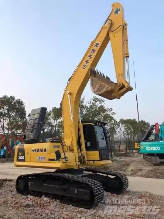 Komatsu PC200-8 Kāpurķēžu ekskavatori
