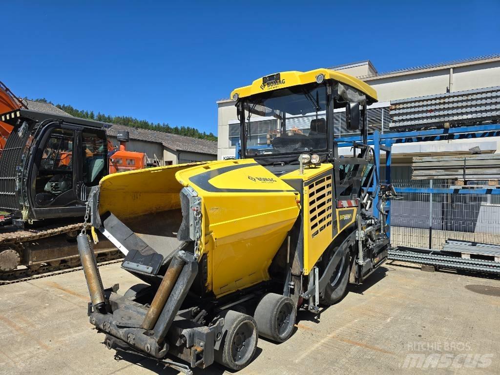 Bomag BF 300 P-2 Asfalta klājēji