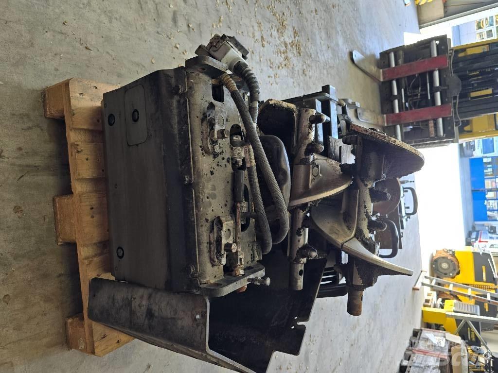 Bomag BF 300 P-2 Asfalta klājēji