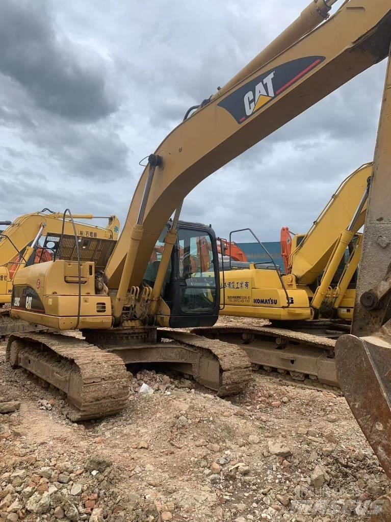 CAT 320 C Kāpurķēžu ekskavatori