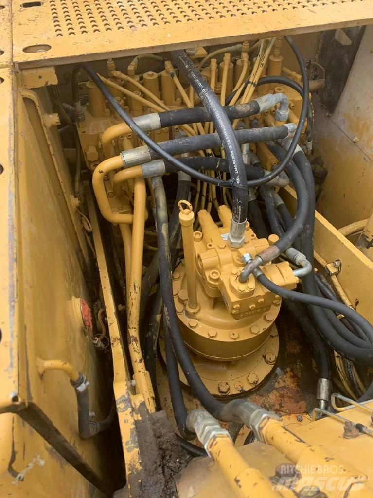 CAT 320 C Kāpurķēžu ekskavatori