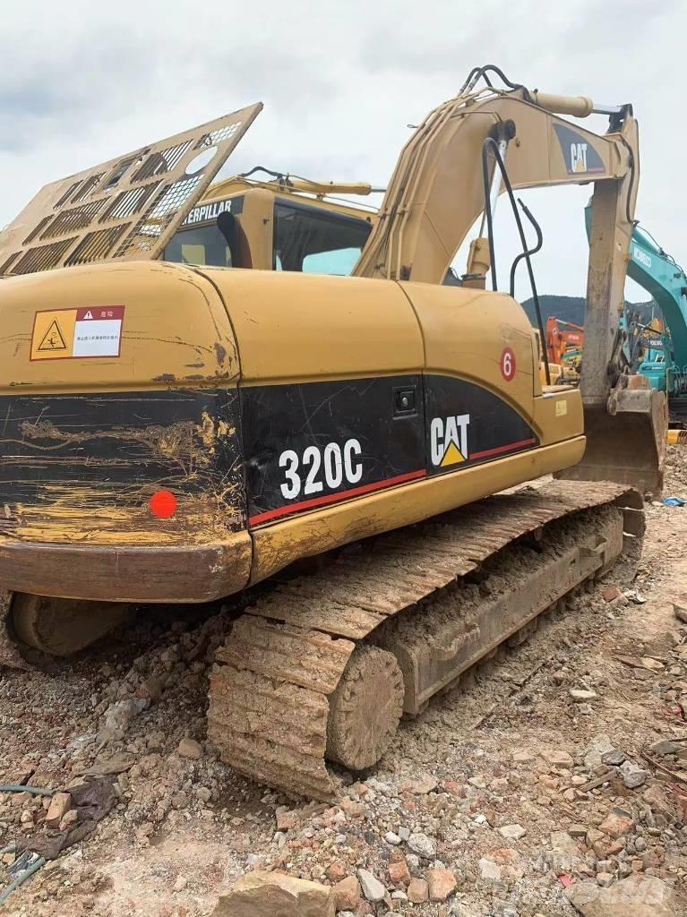 CAT 320 C Kāpurķēžu ekskavatori