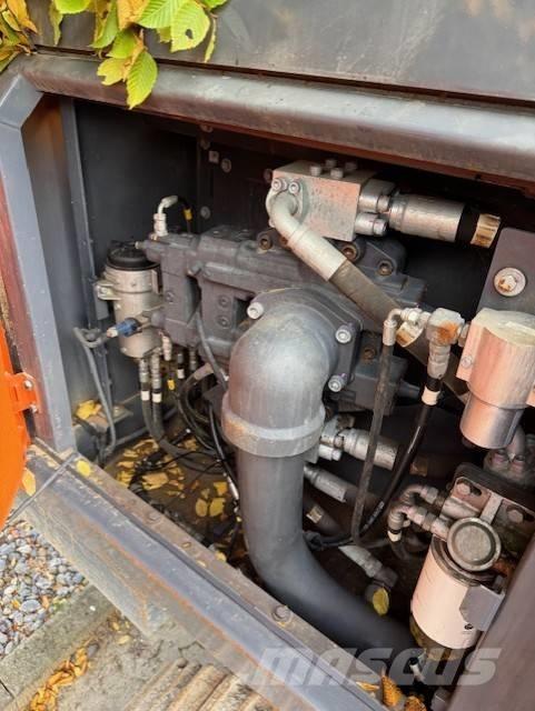 Doosan DX 530 LC-5 Kāpurķēžu ekskavatori