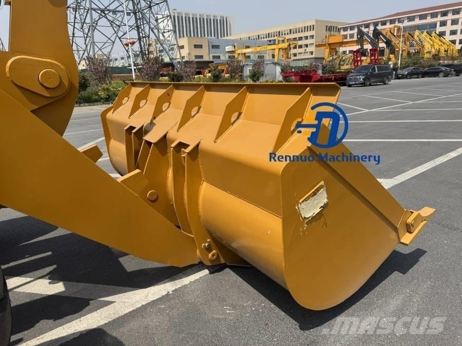 CAT 966H Iekrāvēji uz riteņiem