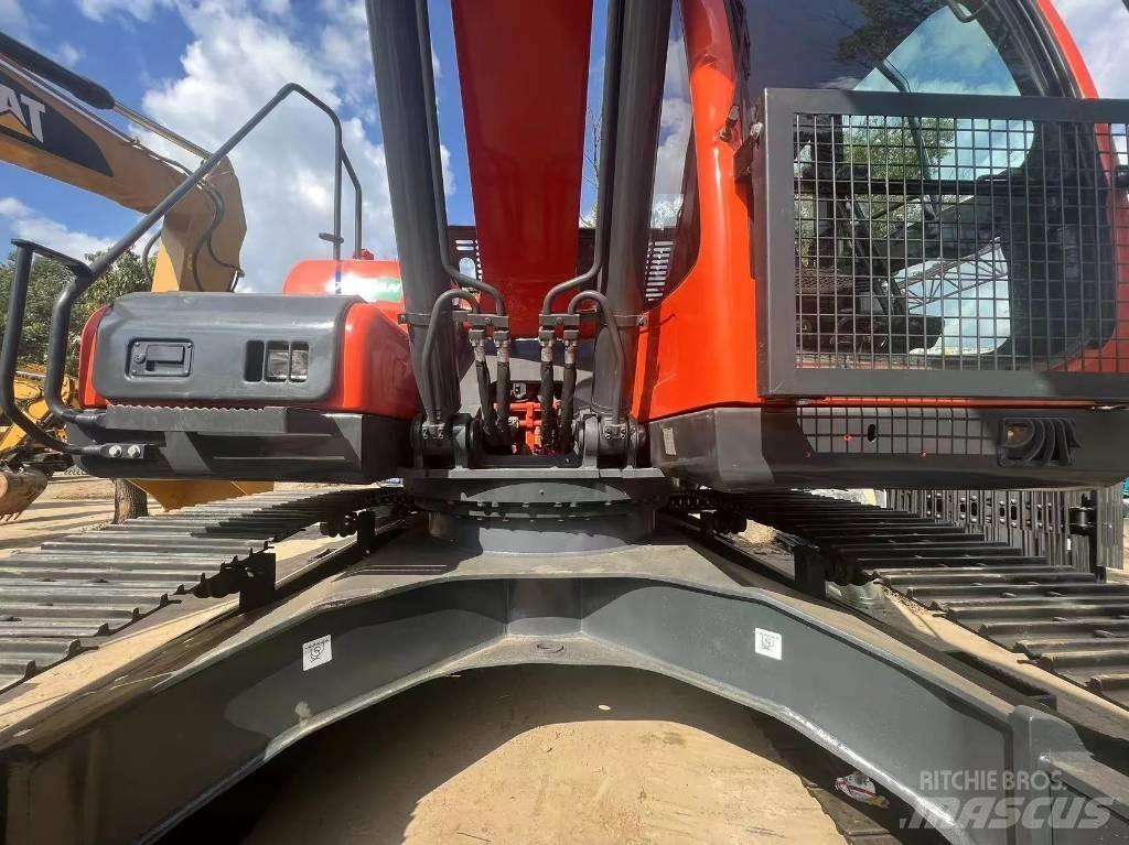Doosan DX225-9C Kāpurķēžu ekskavatori