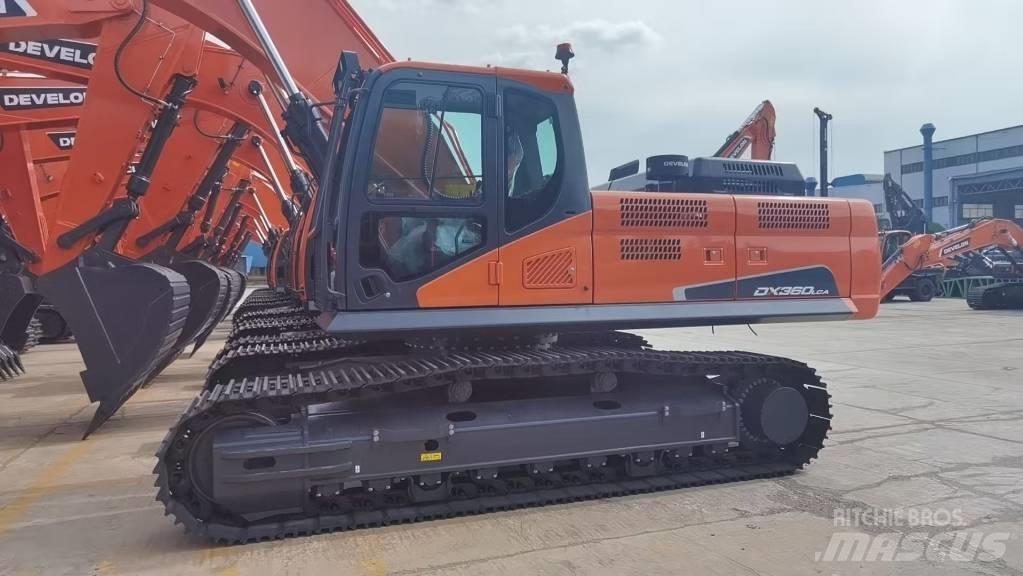 Develon DX 360LCA-7B Kāpurķēžu ekskavatori