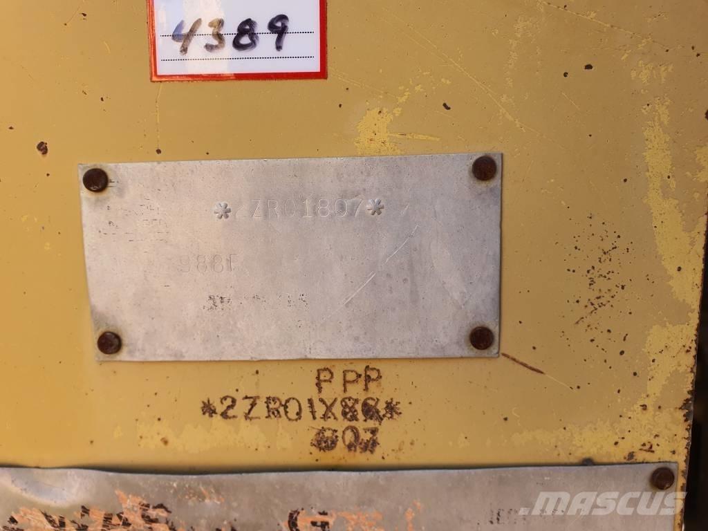 CAT 988 F II Iekrāvēji uz riteņiem