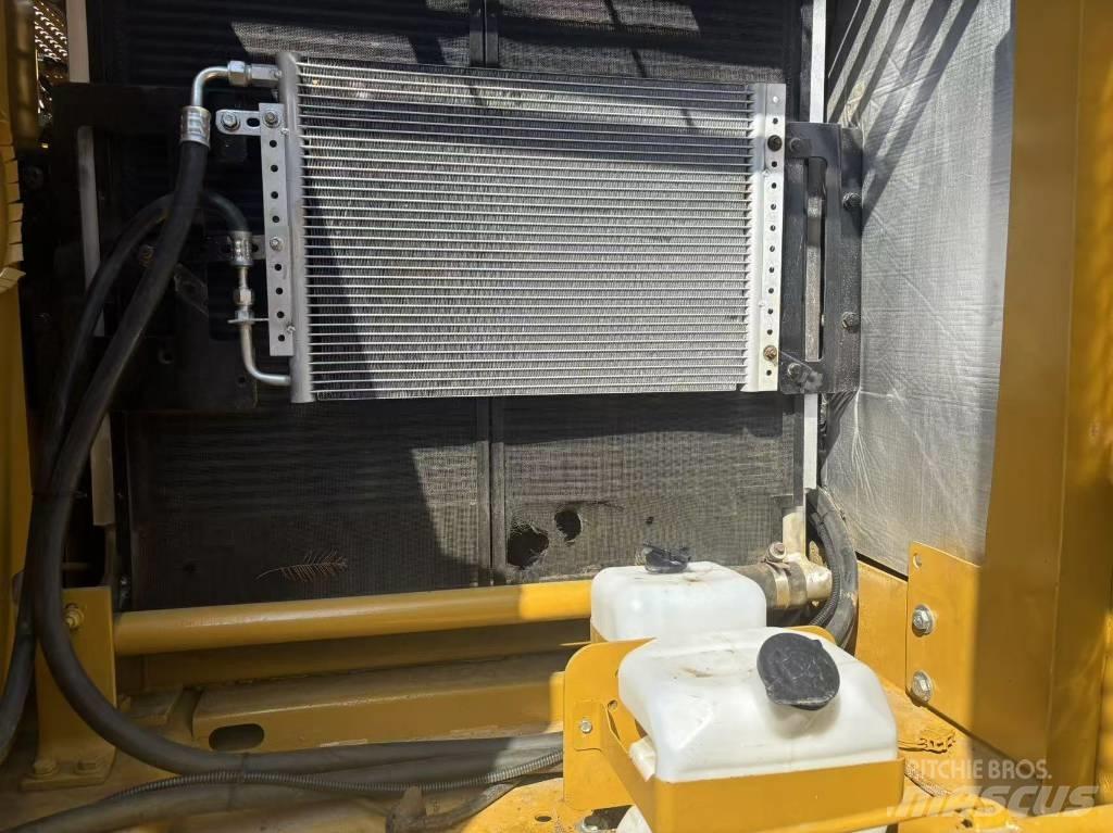 CAT 320 C L Kāpurķēžu ekskavatori