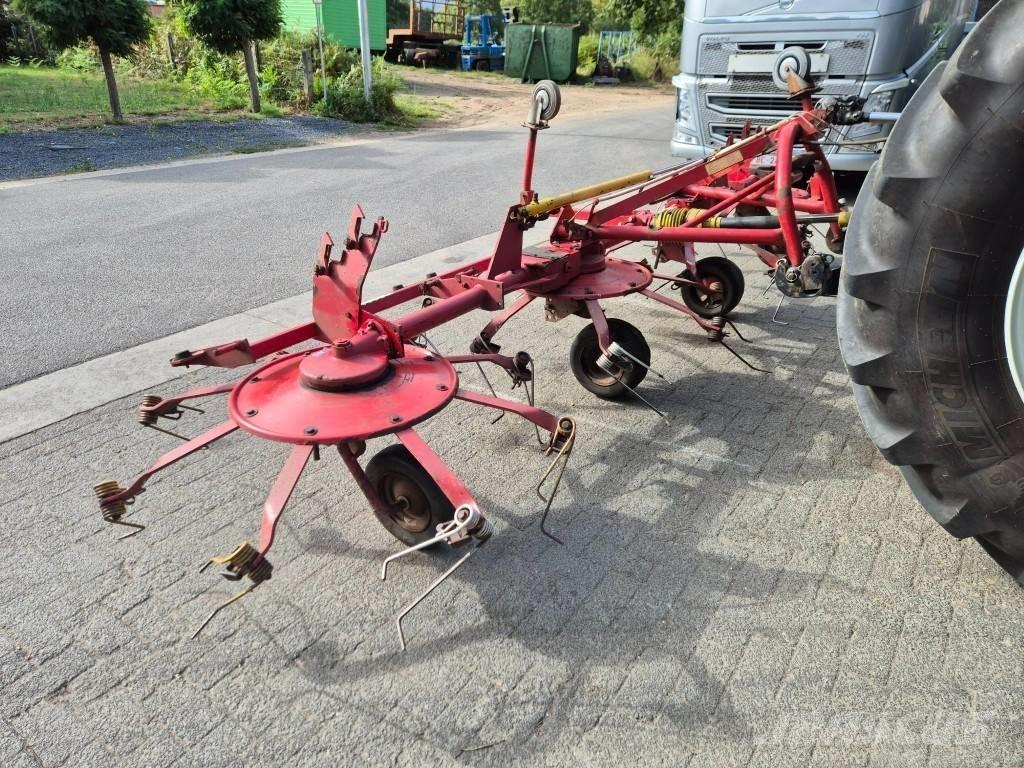 Lely Lotus 600 Grābekļi un siena ārdītāji