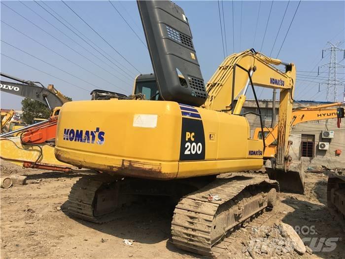 Komatsu PC 200-8 Kāpurķēžu ekskavatori
