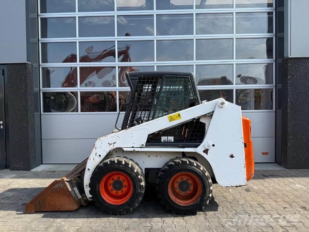 Bobcat S130 Lietoti riteņu kompaktiekrāvēji
