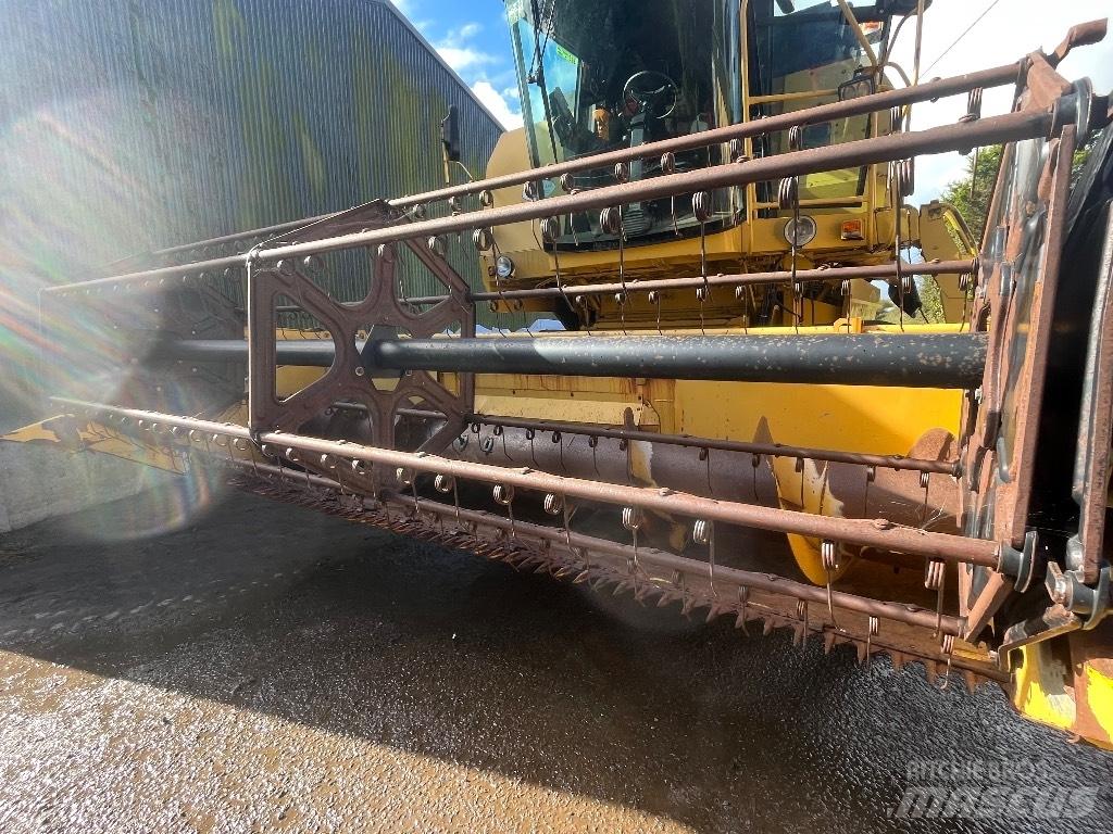New Holland T56h Ražas novākšanas kombaini