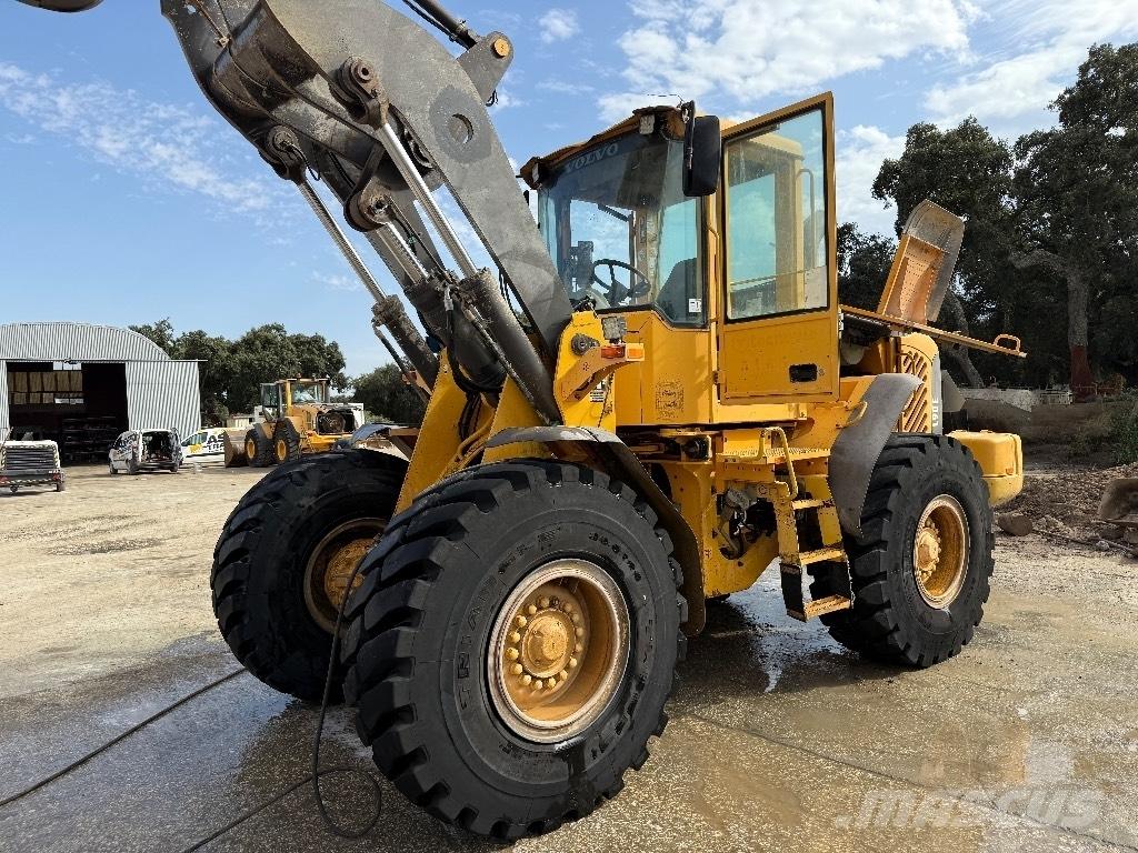 Volvo L 90 E Iekrāvēji uz riteņiem