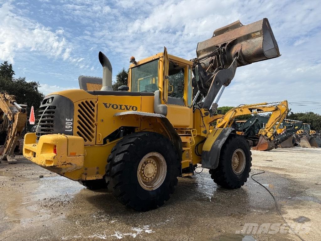 Volvo L 90 E Iekrāvēji uz riteņiem