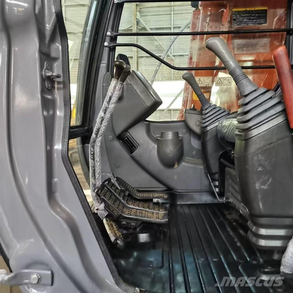  zaxis 130 Kāpurķēžu ekskavatori