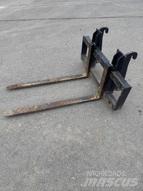 JCB 406 Iekrāvēji uz riteņiem
