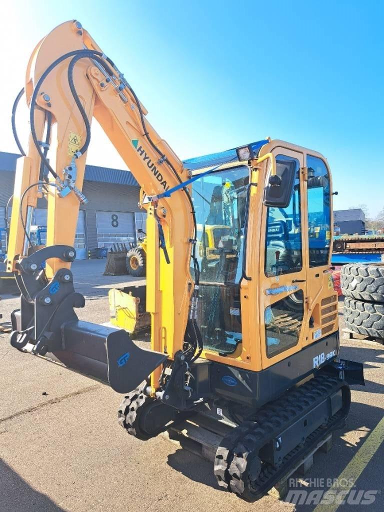Hyundai R18-9AK Mini ekskavatori < 7 t