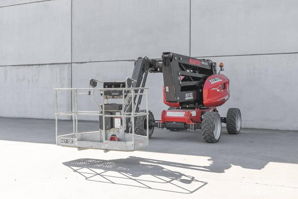 Manitou ATJ 160 Strēles pacēlāji