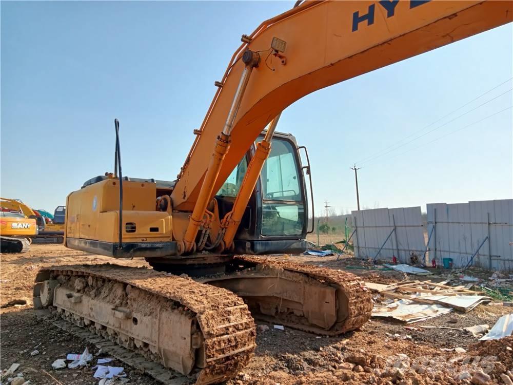 Hyundai R225LC-7 Kāpurķēžu ekskavatori