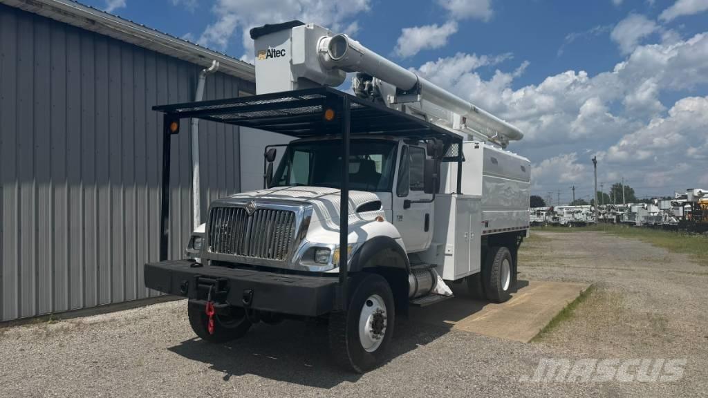 Altec LRV55 Pacēlāji uz automašīnas bāzes