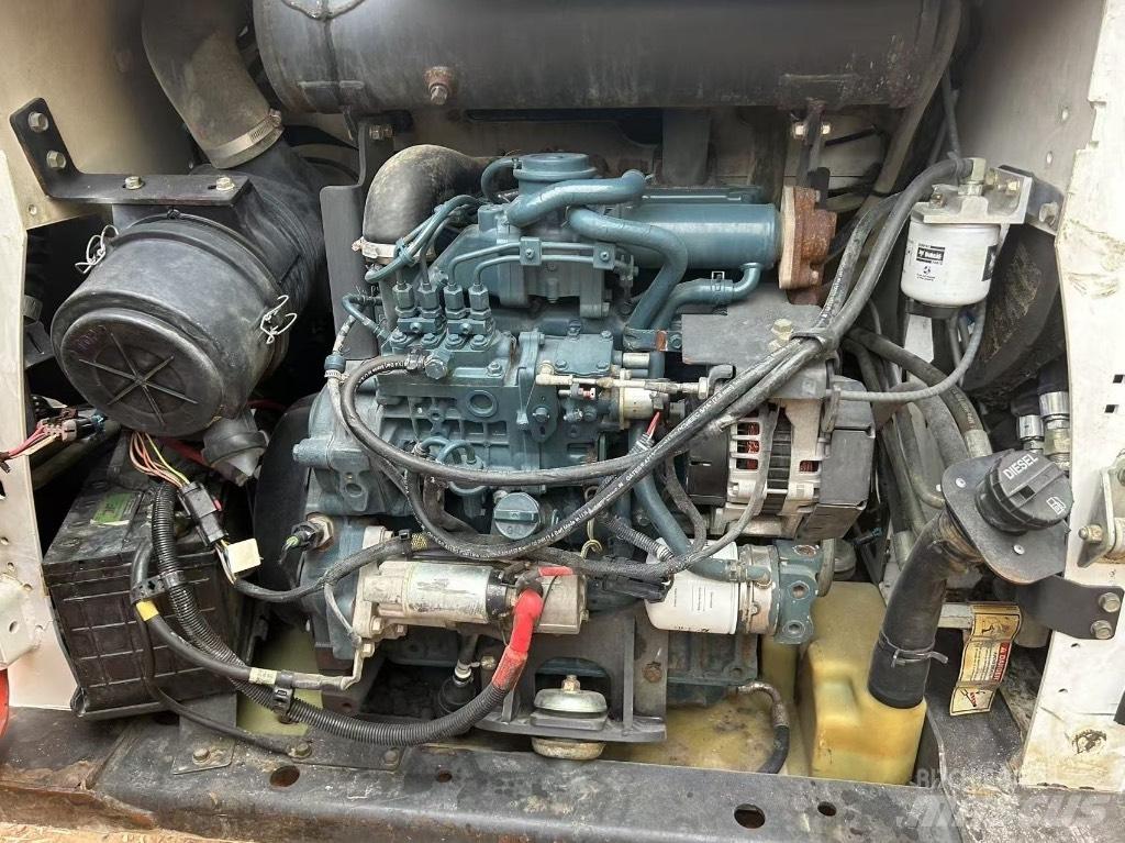 Bobcat S 550 Lietoti riteņu kompaktiekrāvēji