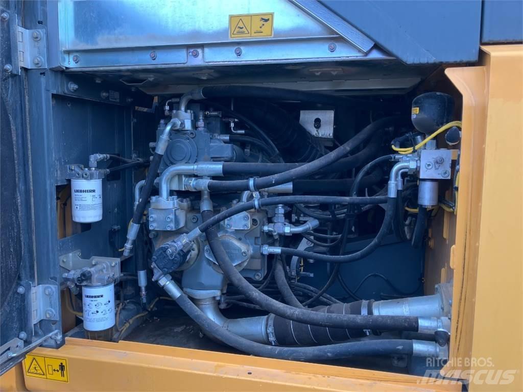 Liebherr R934 Kāpurķēžu ekskavatori