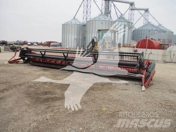 Case IH 1020 Ražas novākšanas galvas