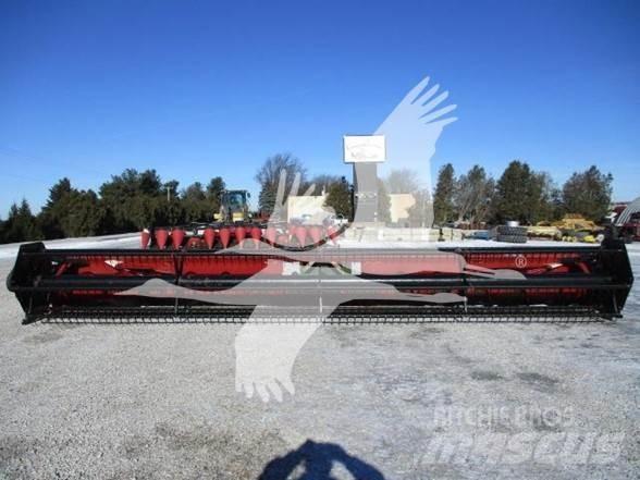Case IH 1020 Ražas novākšanas galvas