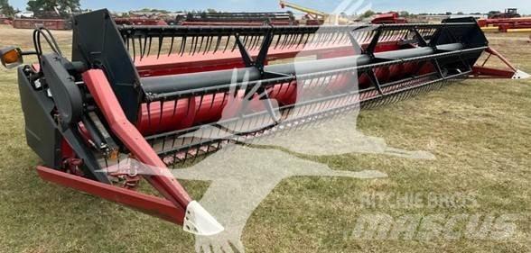 Case IH 1020 Ražas novākšanas galvas