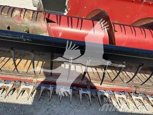 Case IH 1020 Ražas novākšanas galvas