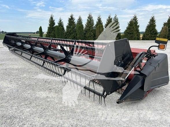 Case IH 1020 Ražas novākšanas galvas
