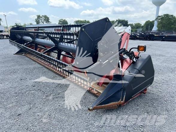 Case IH 1020 Ražas novākšanas galvas
