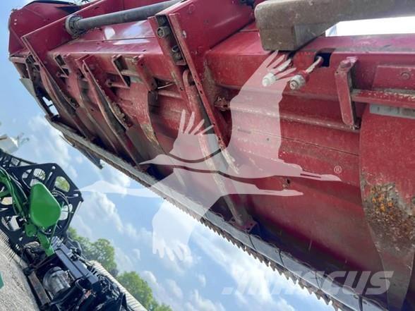 Case IH 1020 Ražas novākšanas galvas