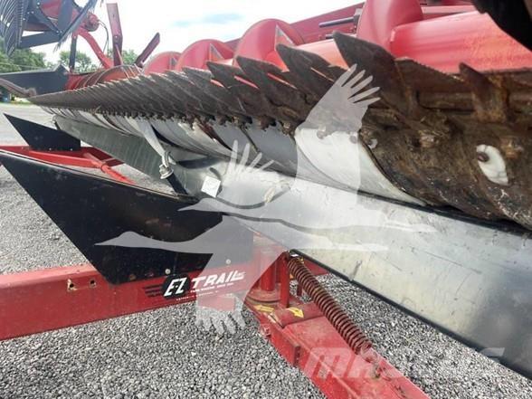 Case IH 1020 Ražas novākšanas galvas