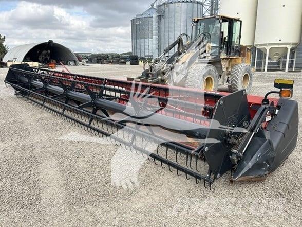 Case IH 1020 Ražas novākšanas galvas