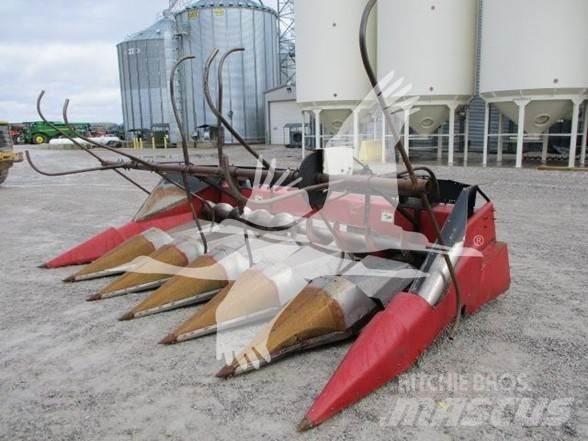 Case IH 1063 Ražas novākšanas galvas