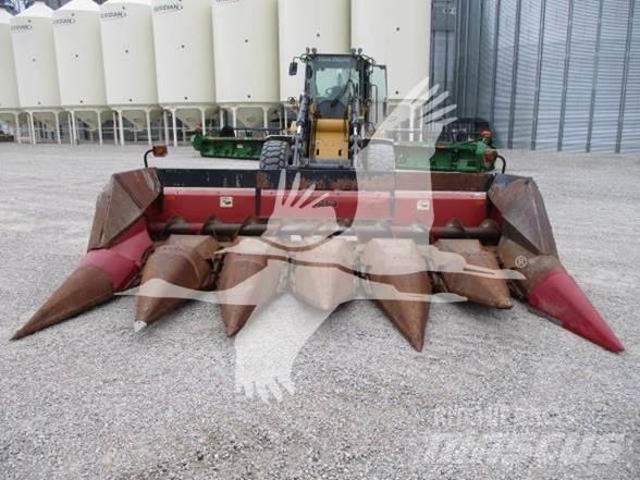 Case IH 1063 Ražas novākšanas galvas