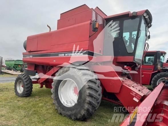 Case IH 1680 Ražas novākšanas kombaini