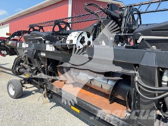 Case IH 2162 Ražas novākšanas galvas
