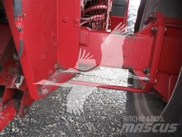 Case IH 2388 Ražas novākšanas kombaini