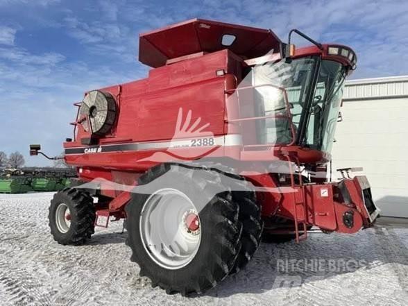 Case IH 2388 Ražas novākšanas kombaini